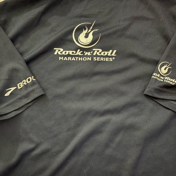 Tech shirt runners bundle - Picture 12 of 12